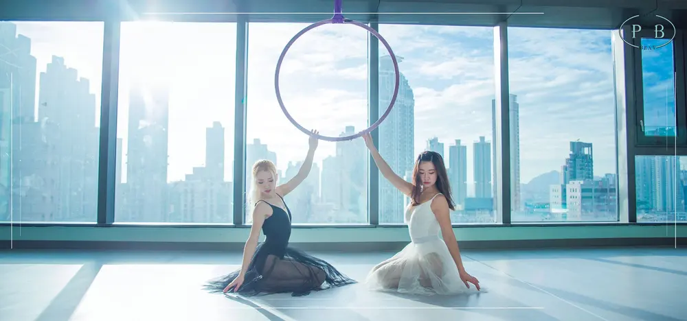 Pole Beat Gallery — Studio gallery 10