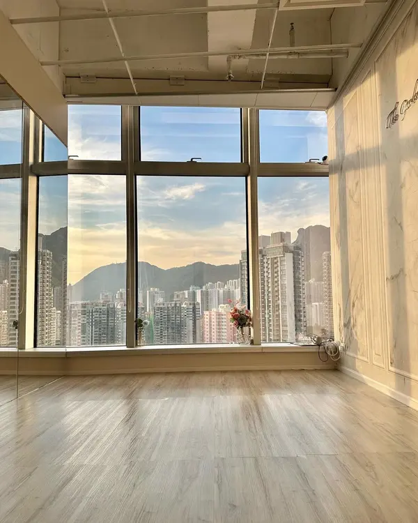 The Garden Aerial Yoga — 環境相片